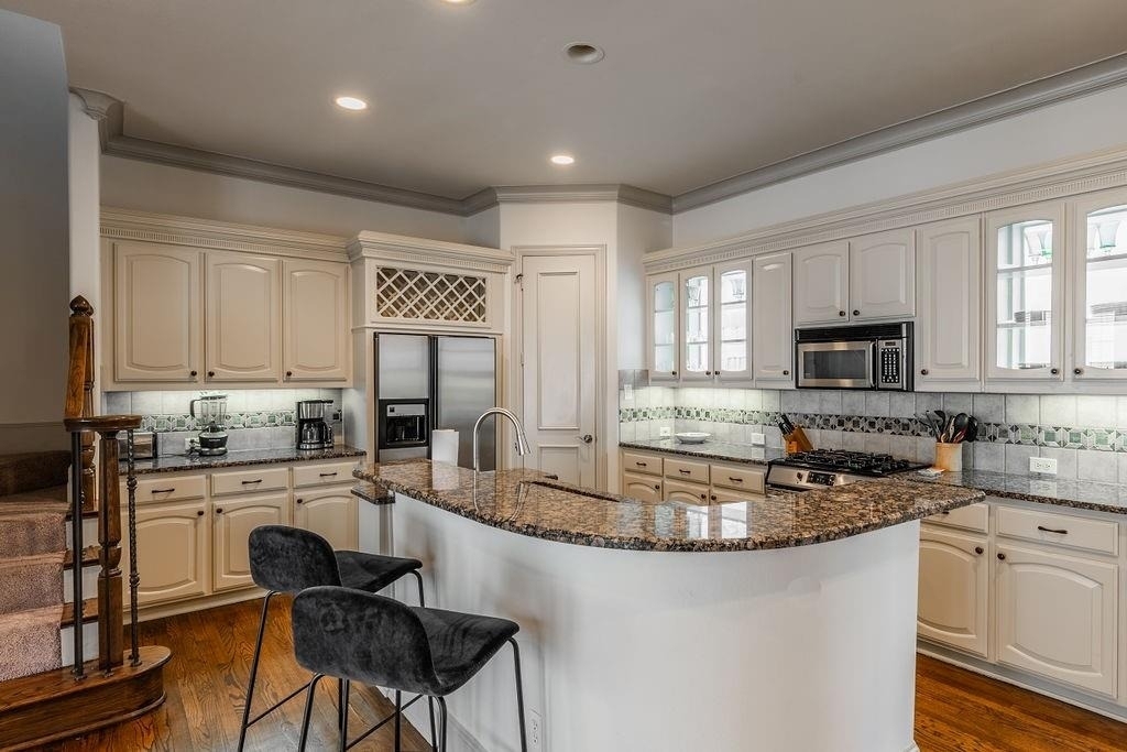 4009 Wycliff Avenue - Photo 5