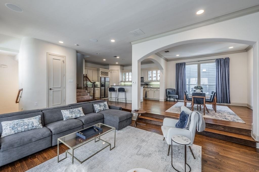 4009 Wycliff Avenue - Photo 1