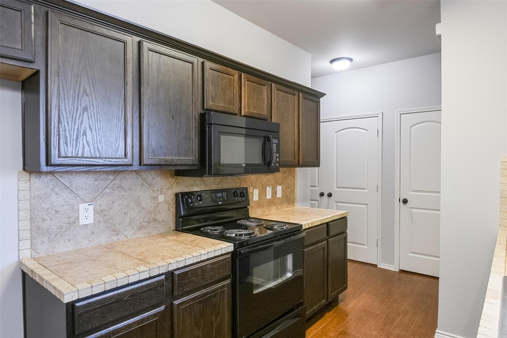 2515 Sedona Street - Photo 18