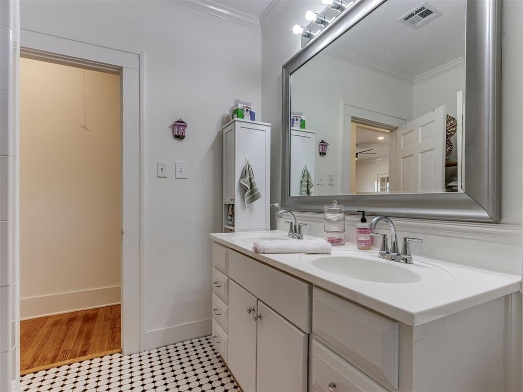 1025 Nw 34th Street - Photo 25