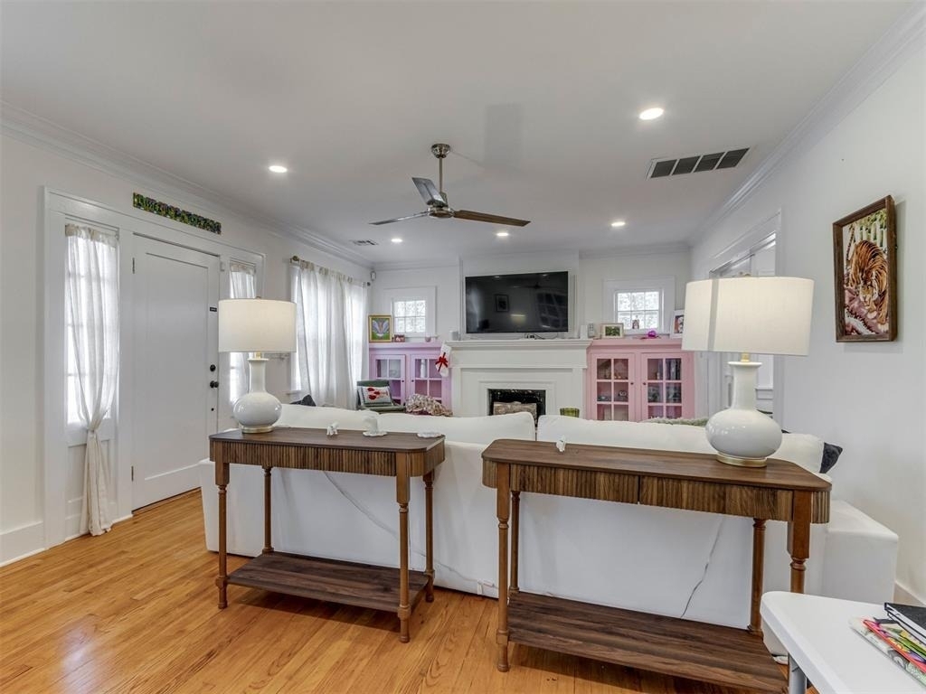 1025 Nw 34th Street - Photo 8