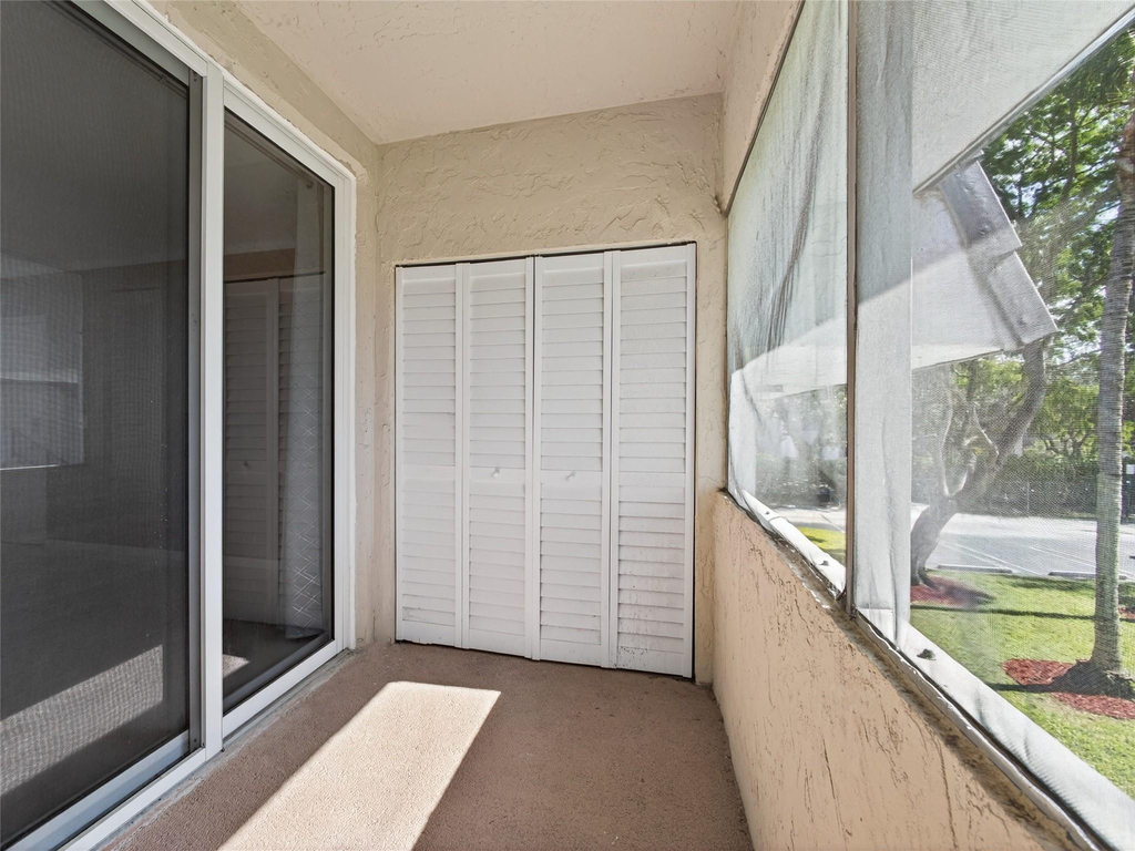 8400 W Sample Road - Photo 21