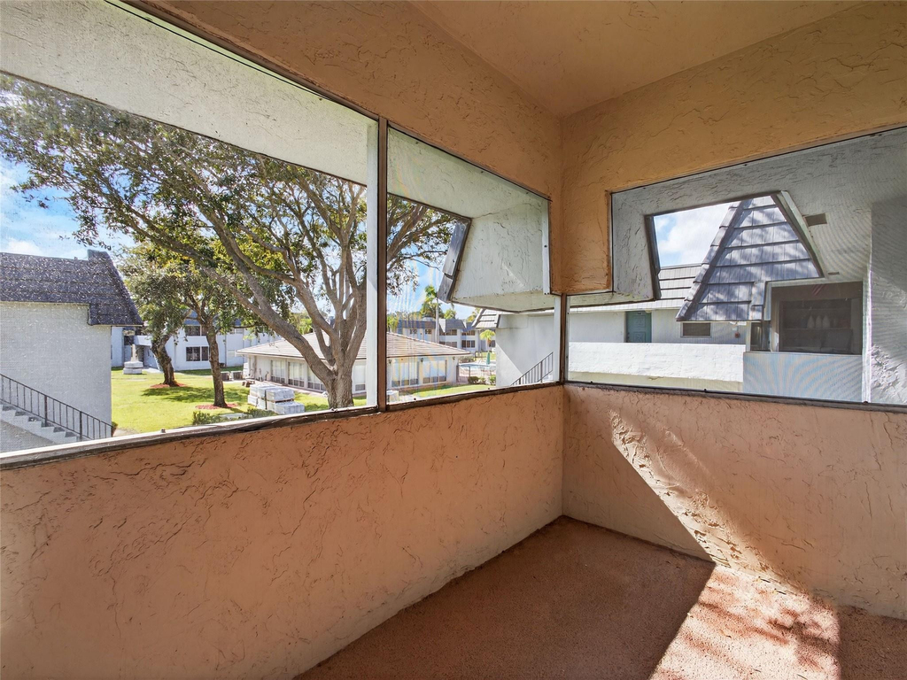 8400 W Sample Road - Photo 22