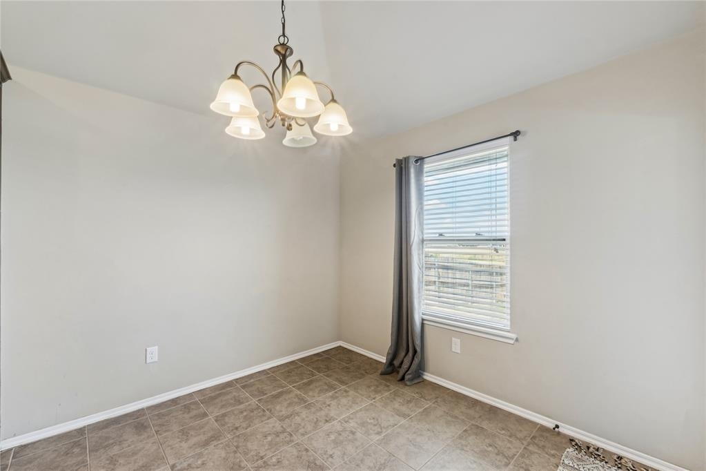 18220 Scarborough Drive - Photo 12
