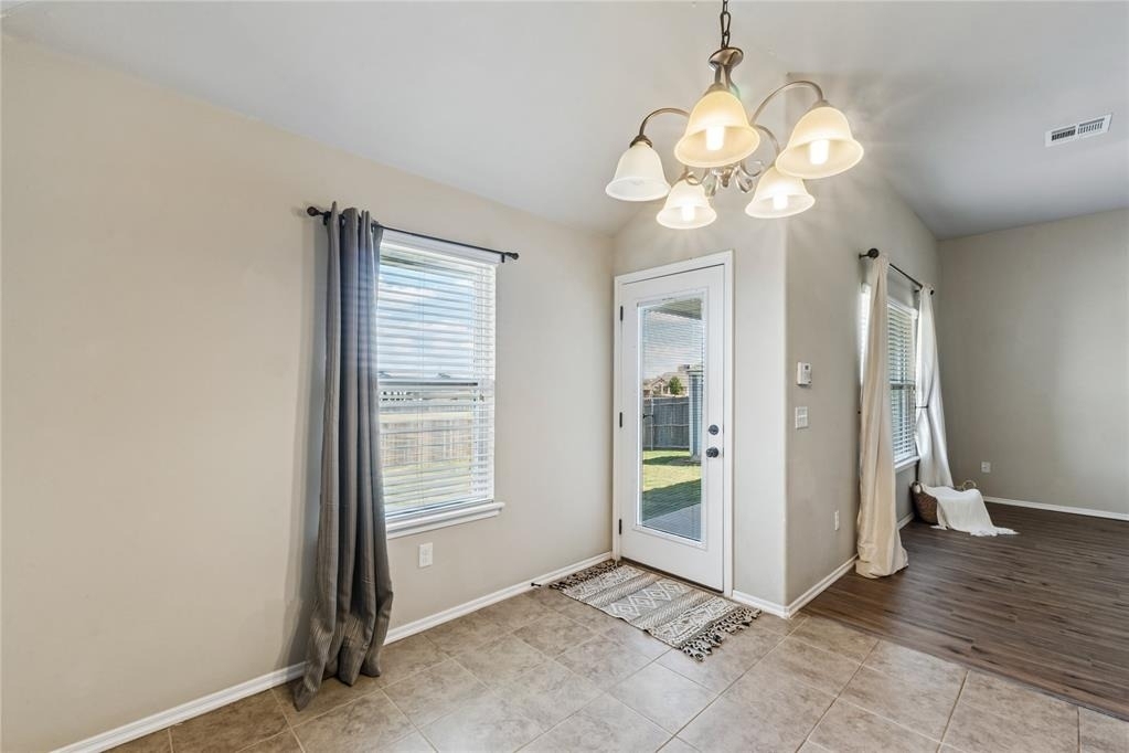 18220 Scarborough Drive - Photo 9