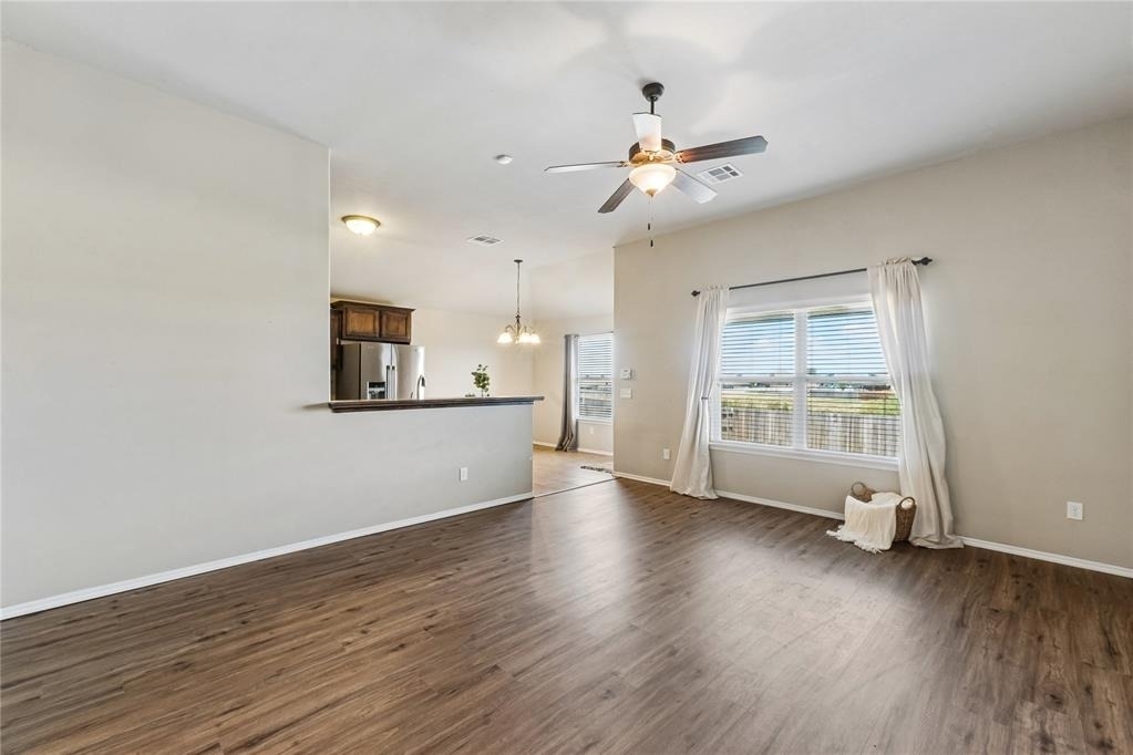18220 Scarborough Drive - Photo 2