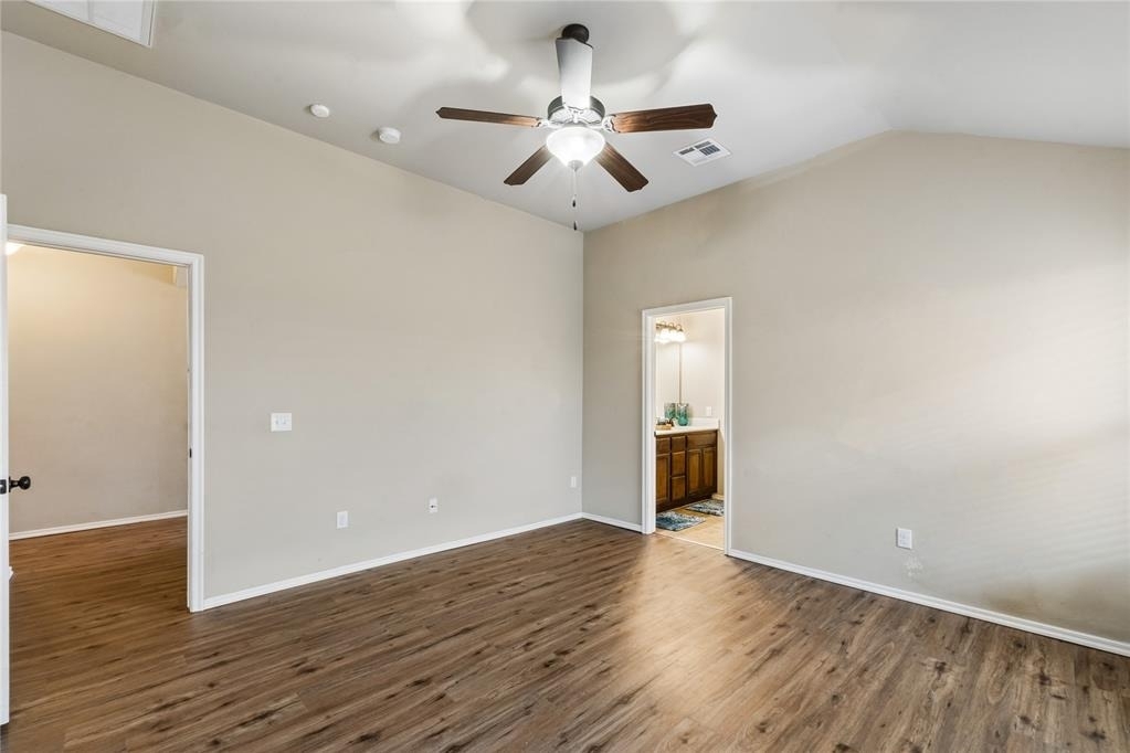 18220 Scarborough Drive - Photo 16
