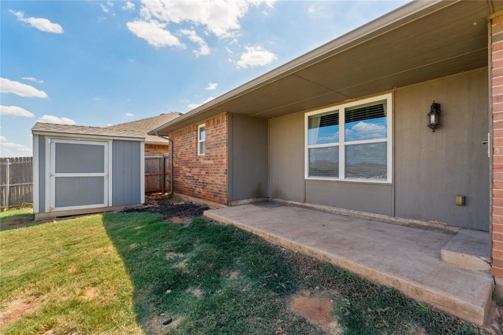 18220 Scarborough Drive - Photo 30