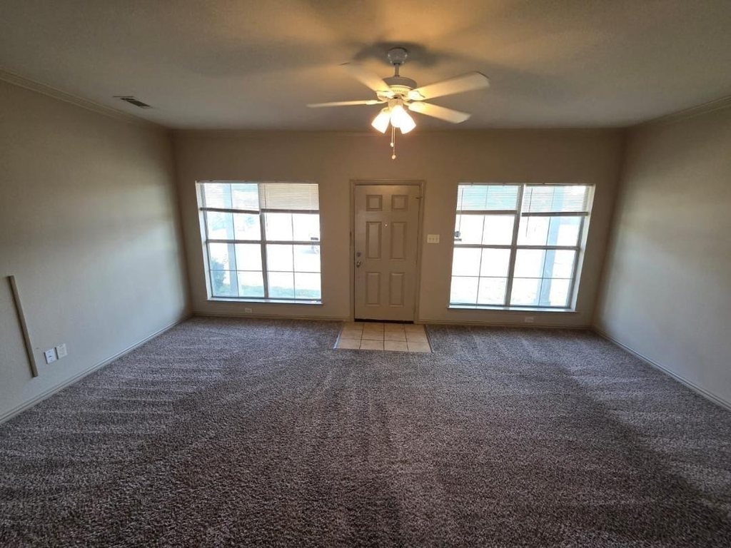 2384 Calendar Court - Photo 3