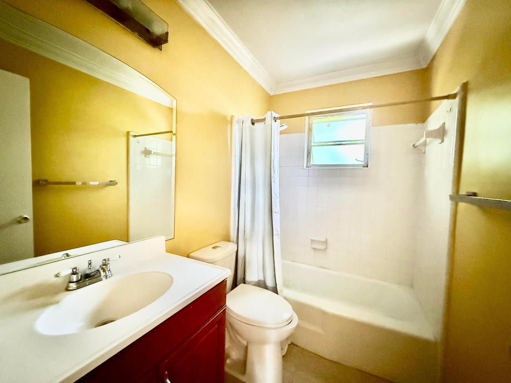 1607 Holly Street - Photo 3