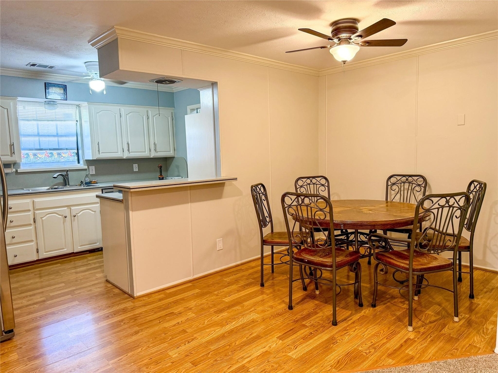 1302 Patricia Lane - Photo 5