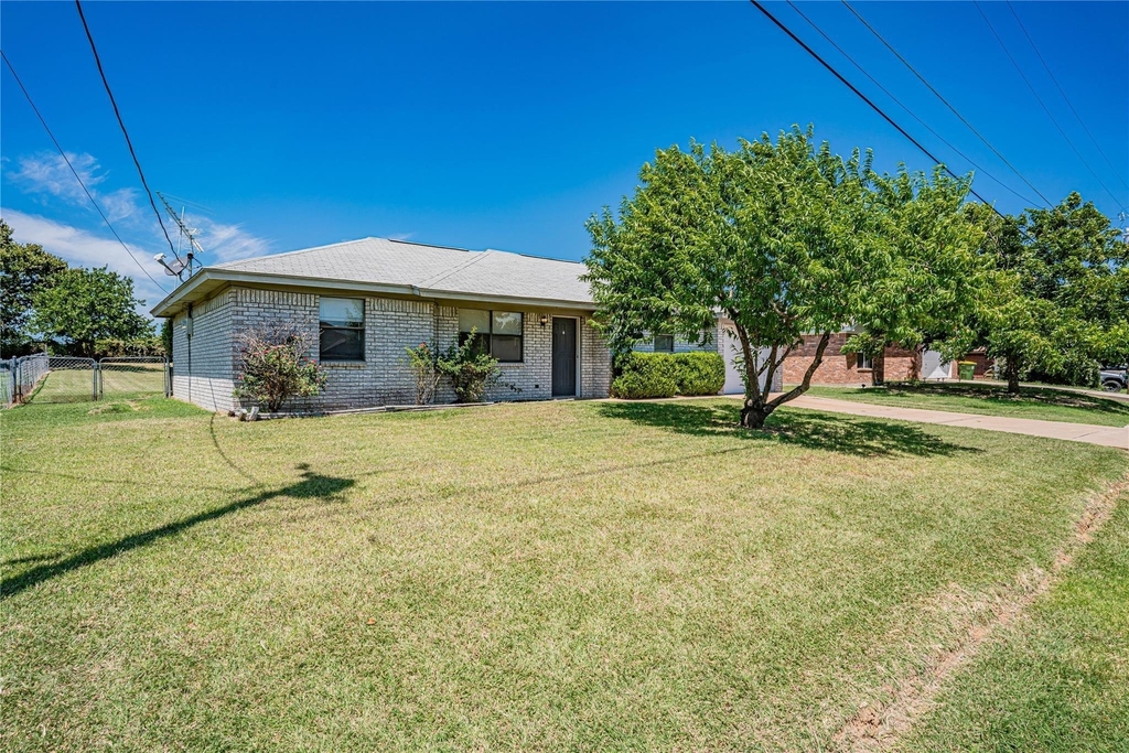 4031 Country Meadows Circle - Photo 0