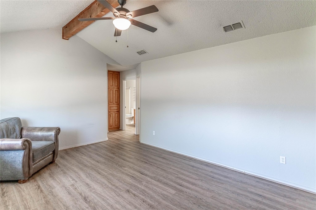 4031 Country Meadows Circle - Photo 8