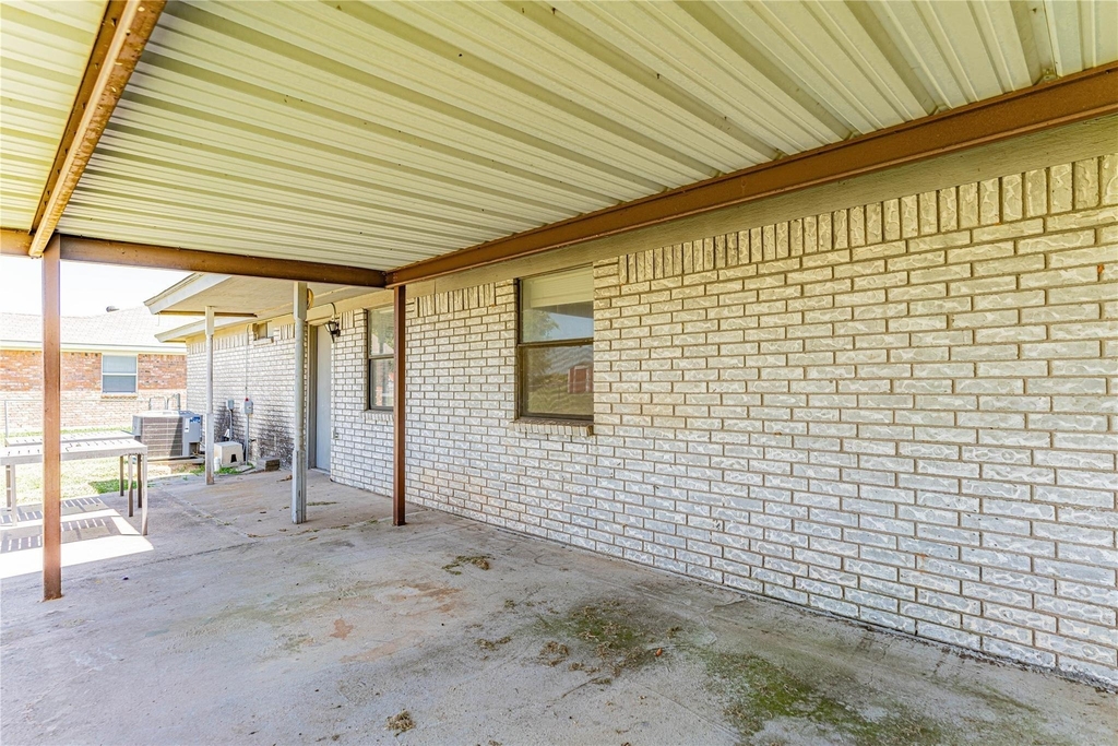 4031 Country Meadows Circle - Photo 30