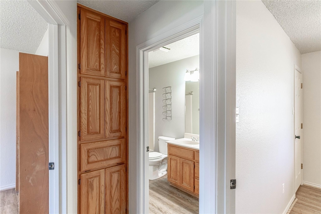 4031 Country Meadows Circle - Photo 22