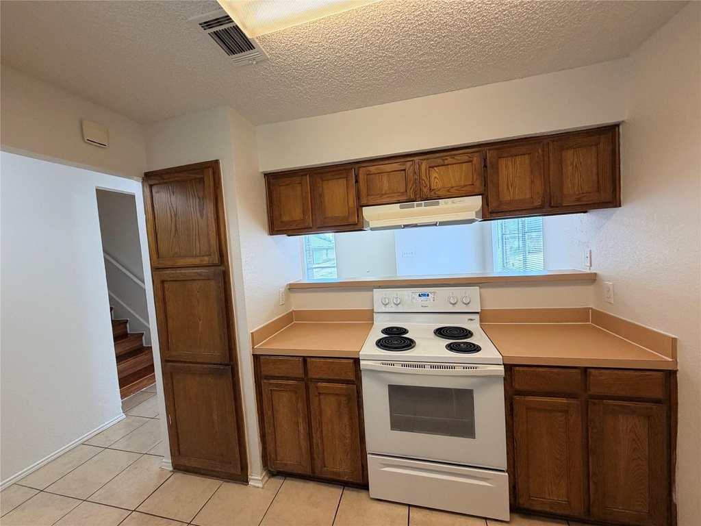 2410 Summer Place Drive - Photo 6