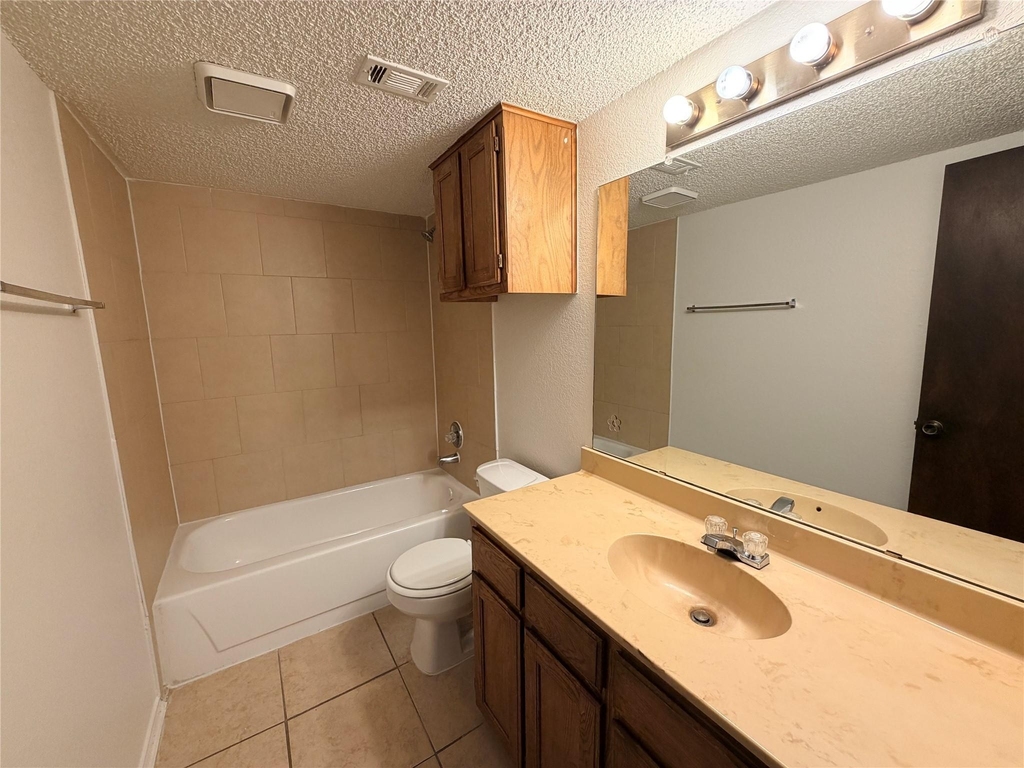 2410 Summer Place Drive - Photo 9
