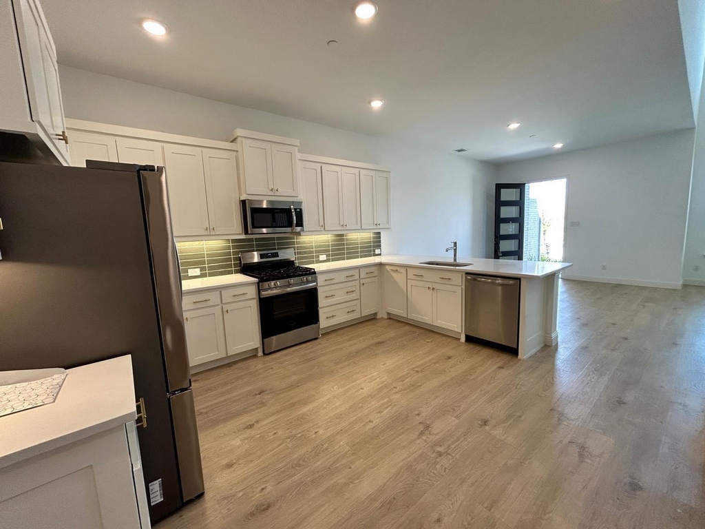 15713 Palmwood Road - Photo 8