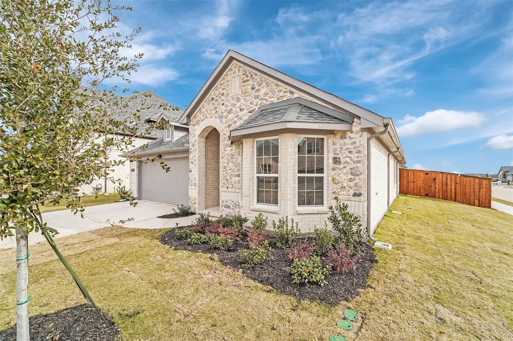 2901 Cantoni Creek - Photo 2