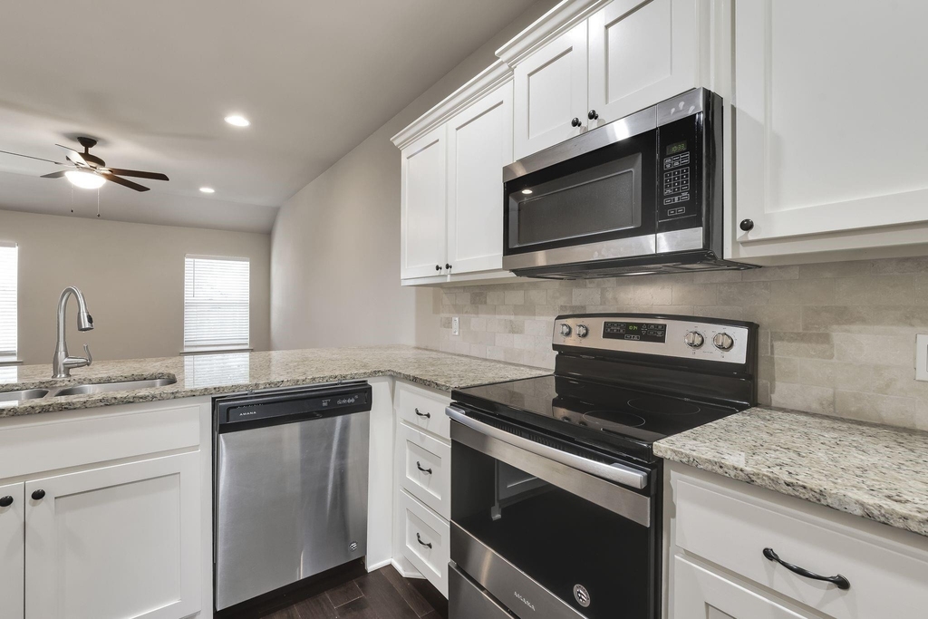 3608 Brookstone Drive - Photo 12