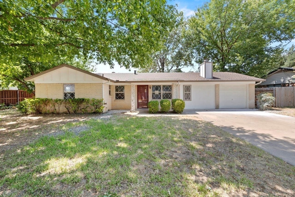 2921 Needles Street - Photo 1