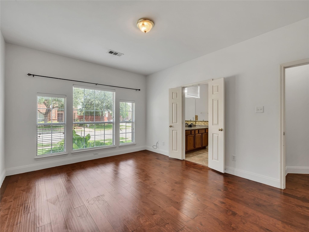 114 Constitution Drive - Photo 16