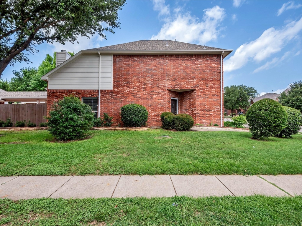 114 Constitution Drive - Photo 4