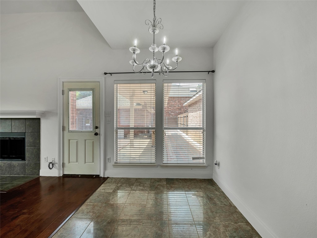 114 Constitution Drive - Photo 12