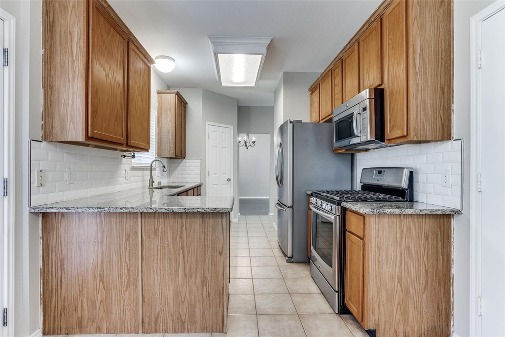 1313 Cedar Branch Drive - Photo 3