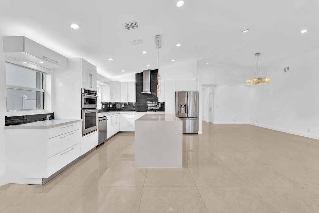 3307 Sw 49th Street - Photo 17