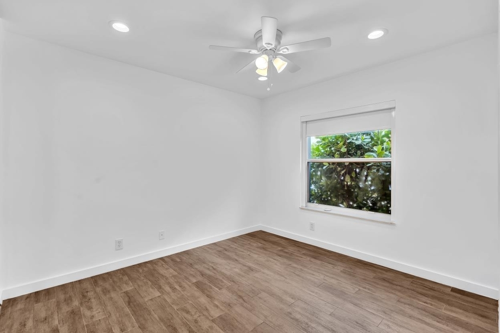 3307 Sw 49th Street - Photo 4