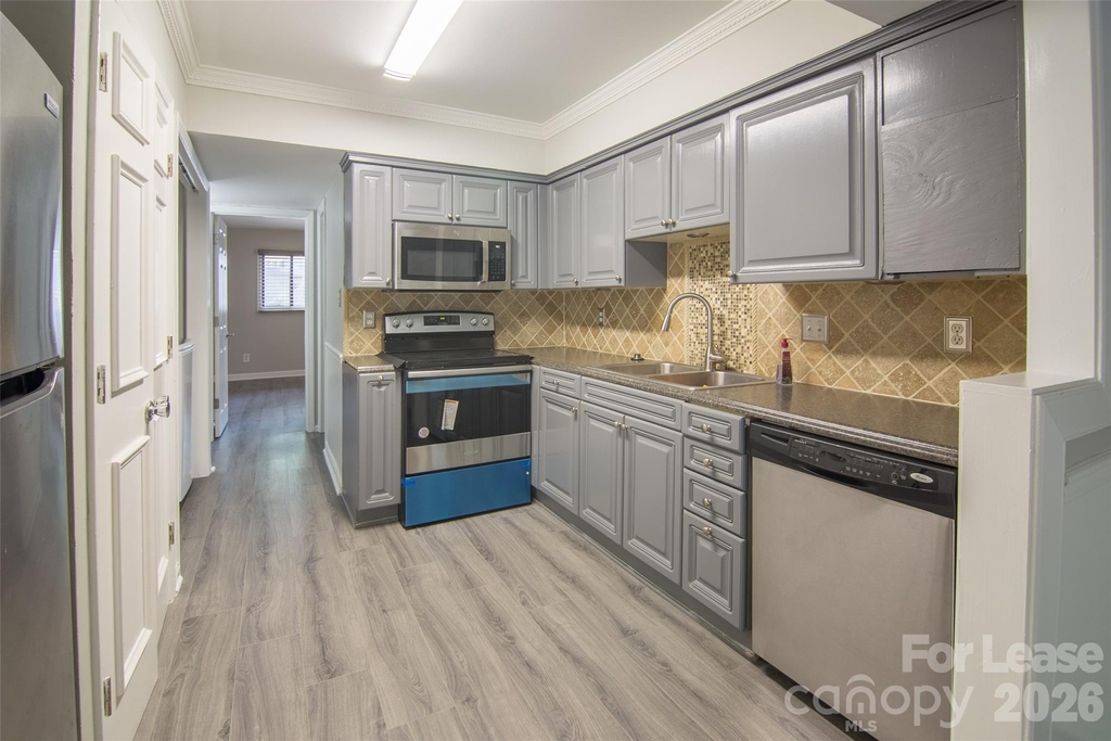 7908 Horse Chestnut Lane - Photo 16