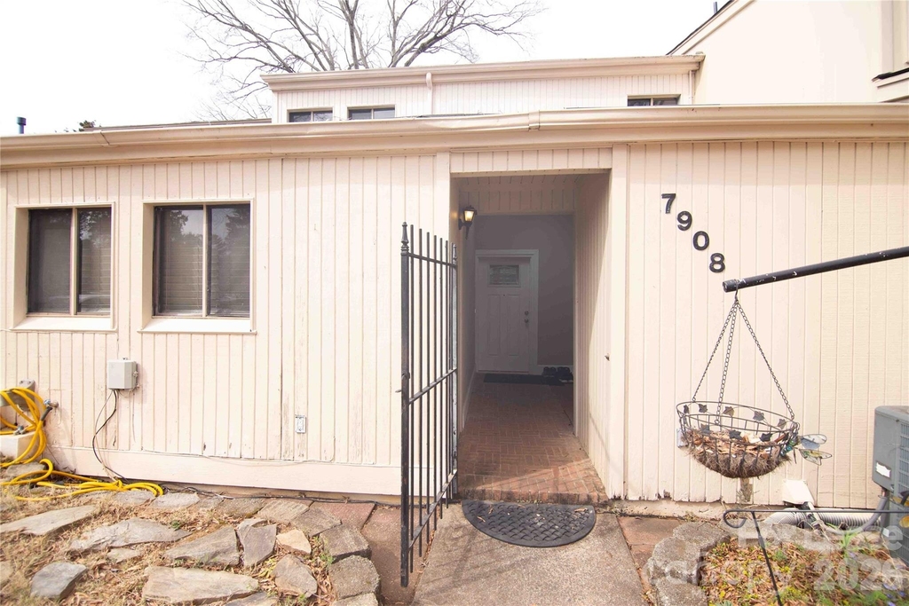 7908 Horse Chestnut Lane - Photo 29