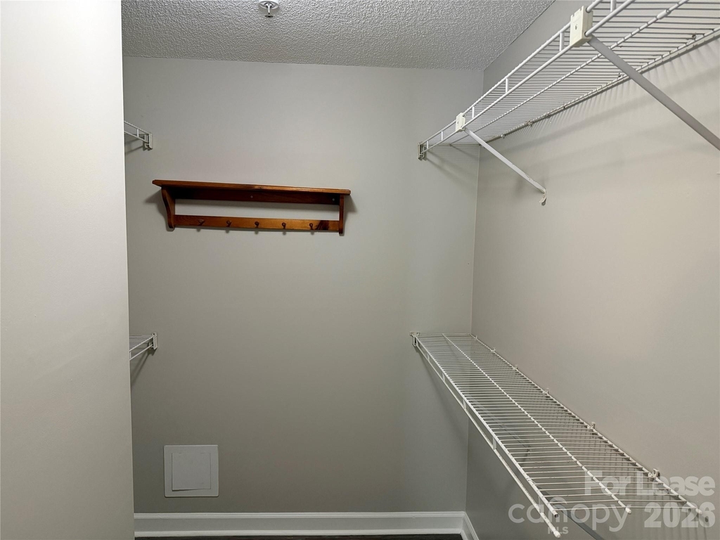18771 Vineyard Point Lane - Photo 17