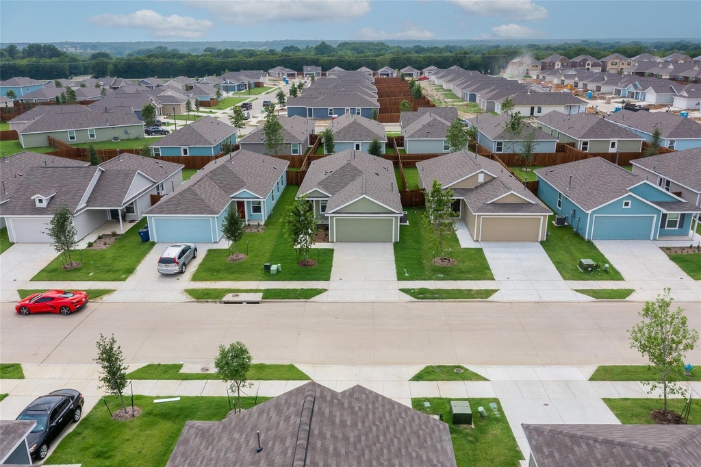 7765 Ruellia Road - Photo 33