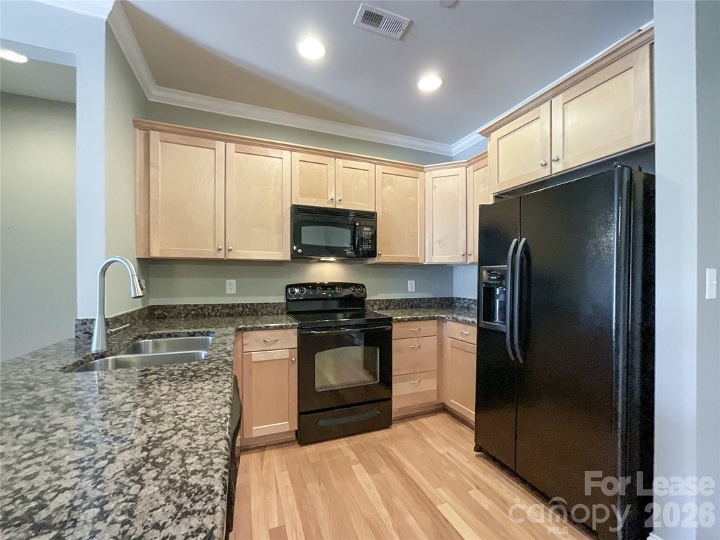 518 Clarice Avenue - Photo 10