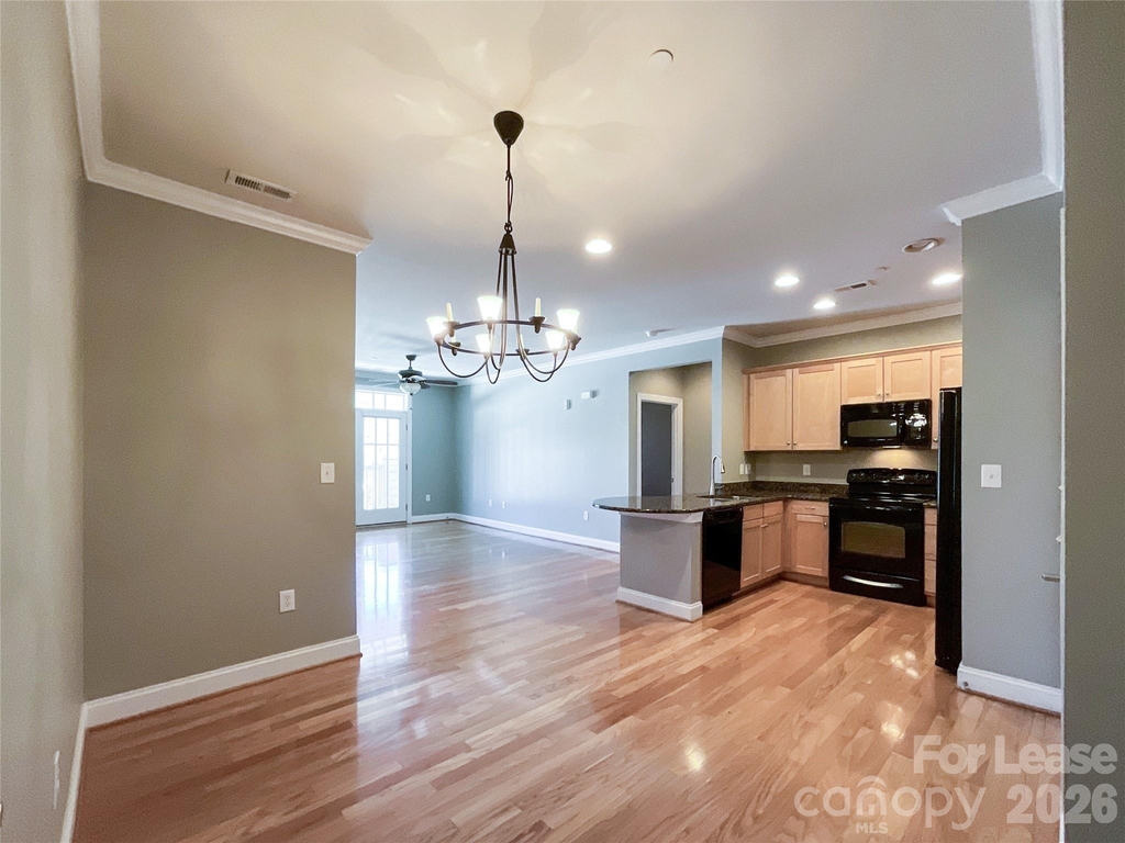 518 Clarice Avenue - Photo 3