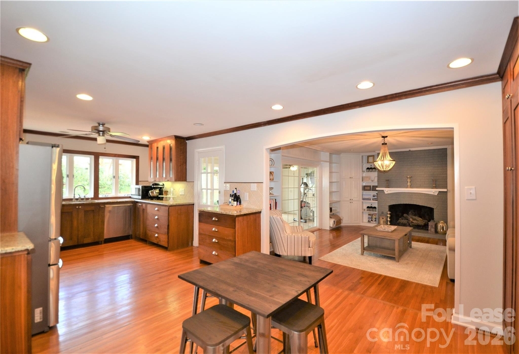 2409 Huntingtowne Farms Lane - Photo 8
