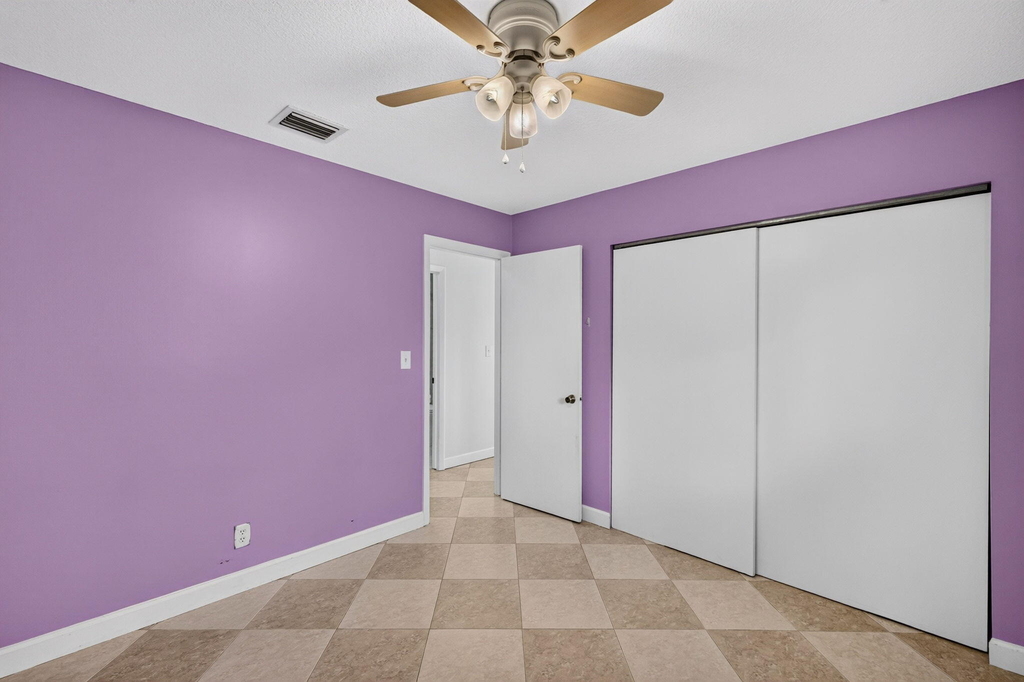 241 Nw 49th Street - Photo 20