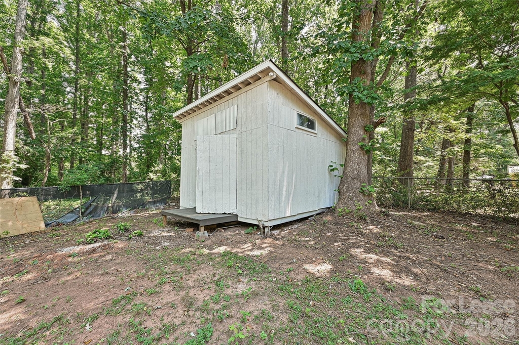 5121 Farm Pond Lane - Photo 22