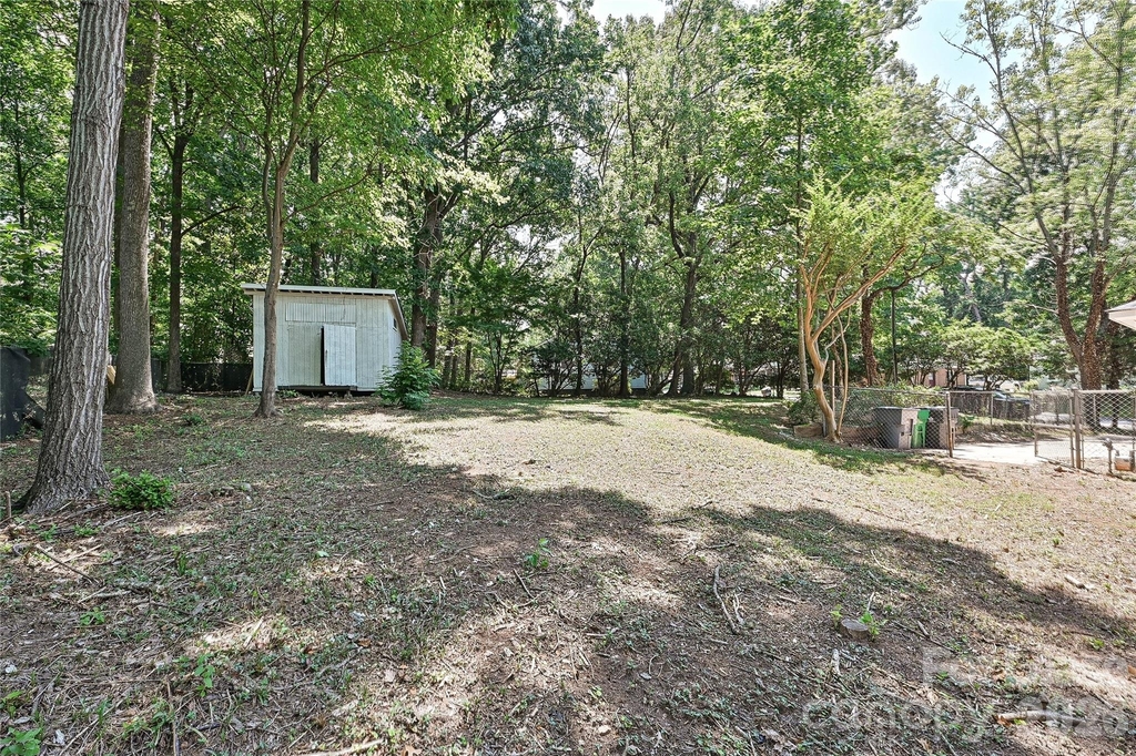 5121 Farm Pond Lane - Photo 21