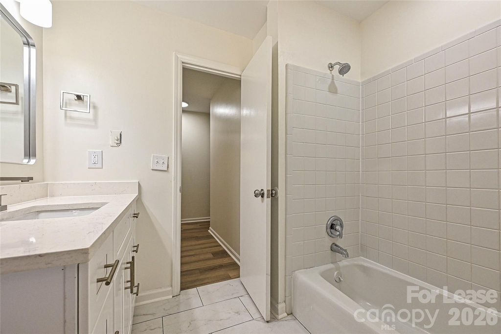 5121 Farm Pond Lane - Photo 17