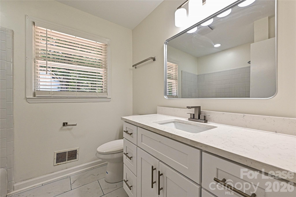 5121 Farm Pond Lane - Photo 16