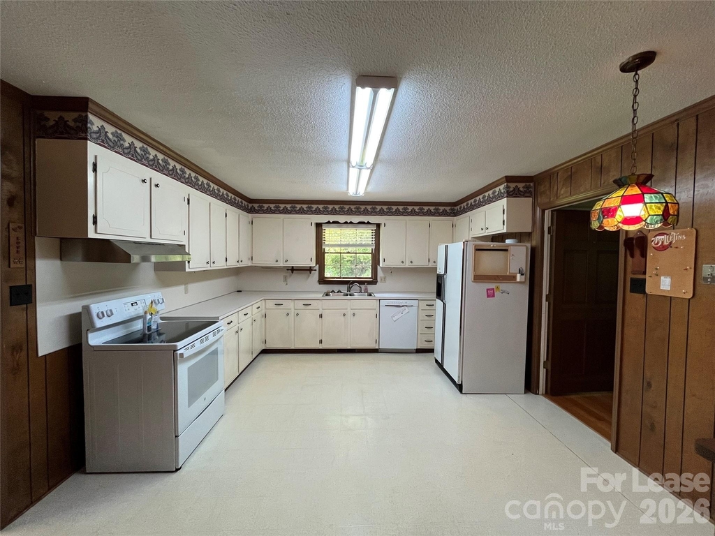 5625 Potter Road - Photo 5