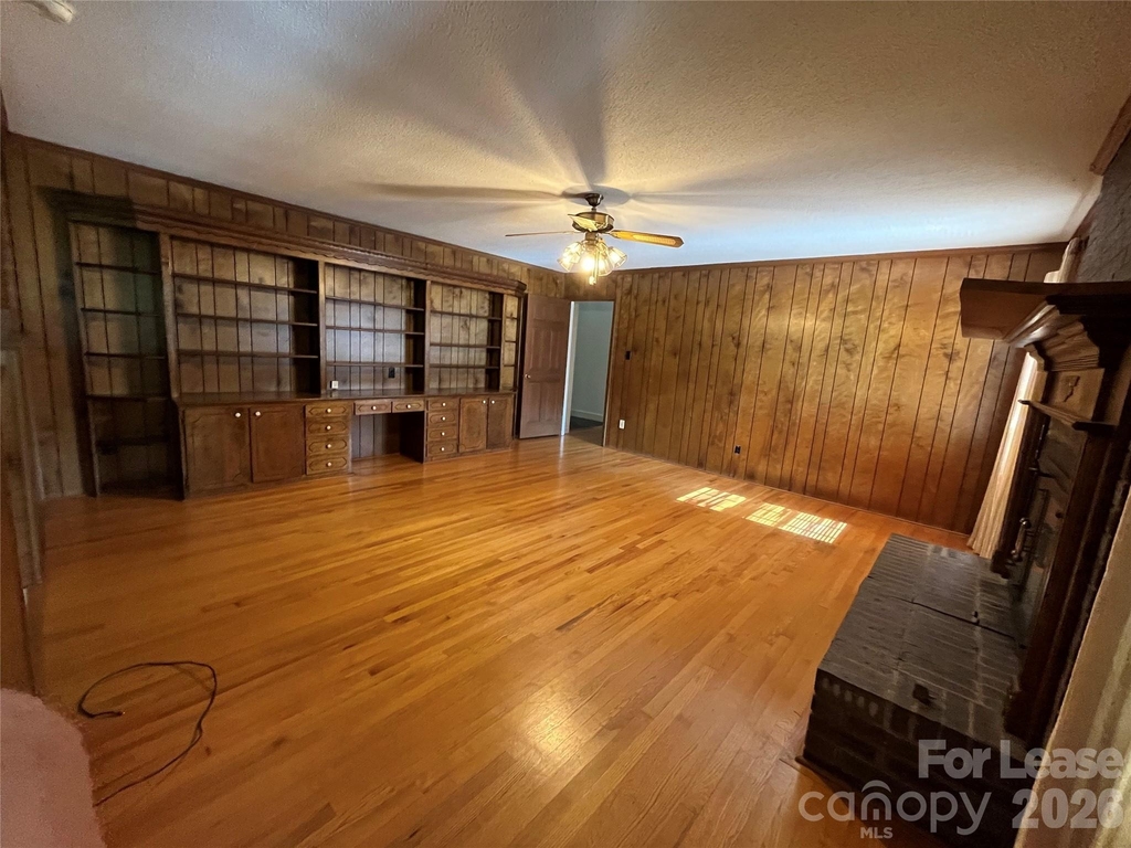 5625 Potter Road - Photo 9