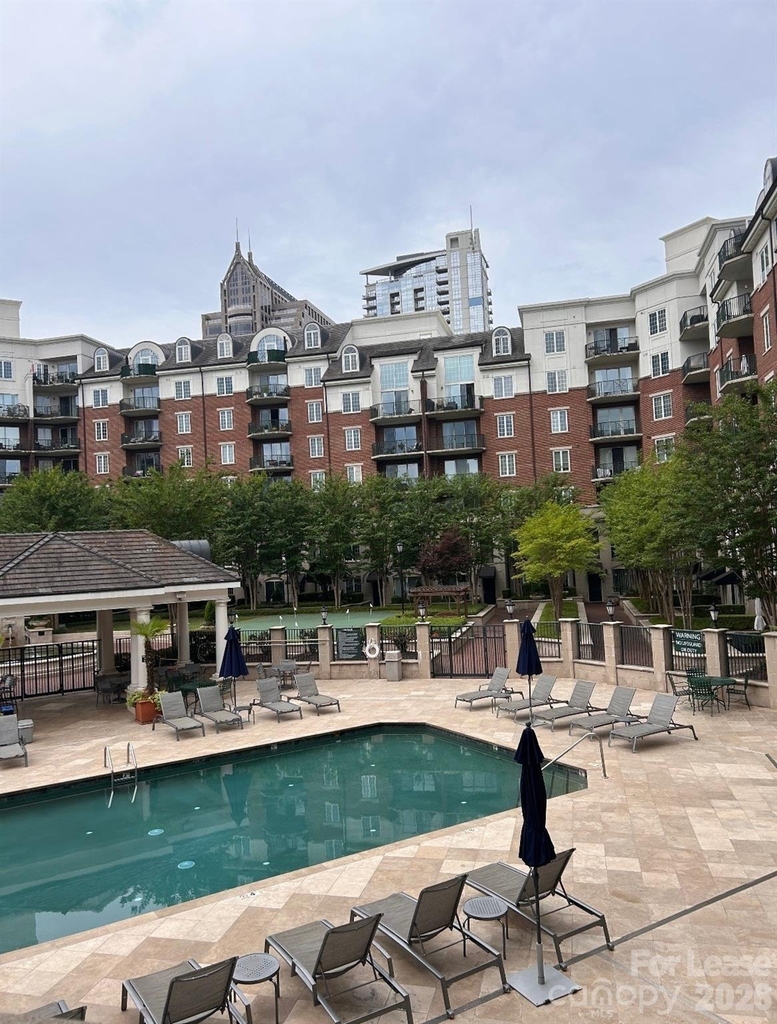 300 W 5th Street - Photo 14