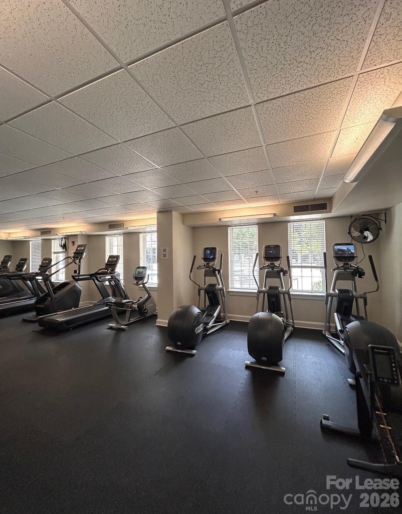 300 W 5th Street - Photo 6