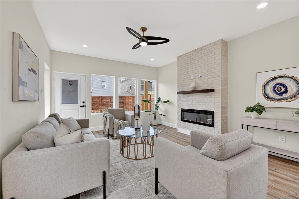 2505 Pennsylvania Avenue - Photo 6