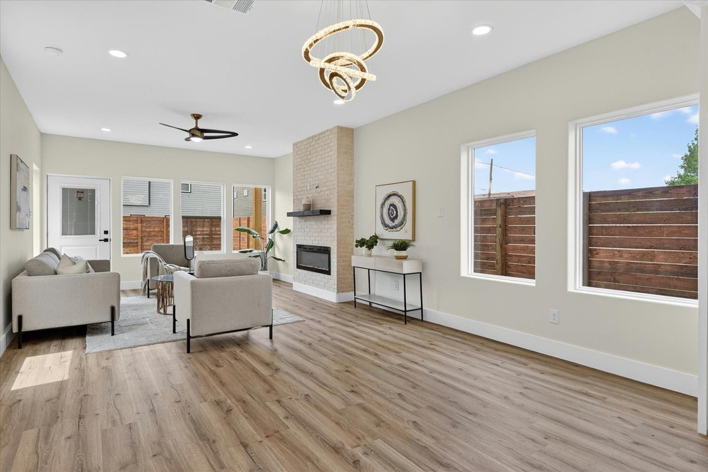 2505 Pennsylvania Avenue - Photo 8