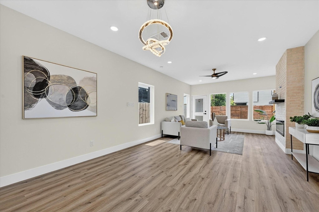 2505 Pennsylvania Avenue - Photo 9